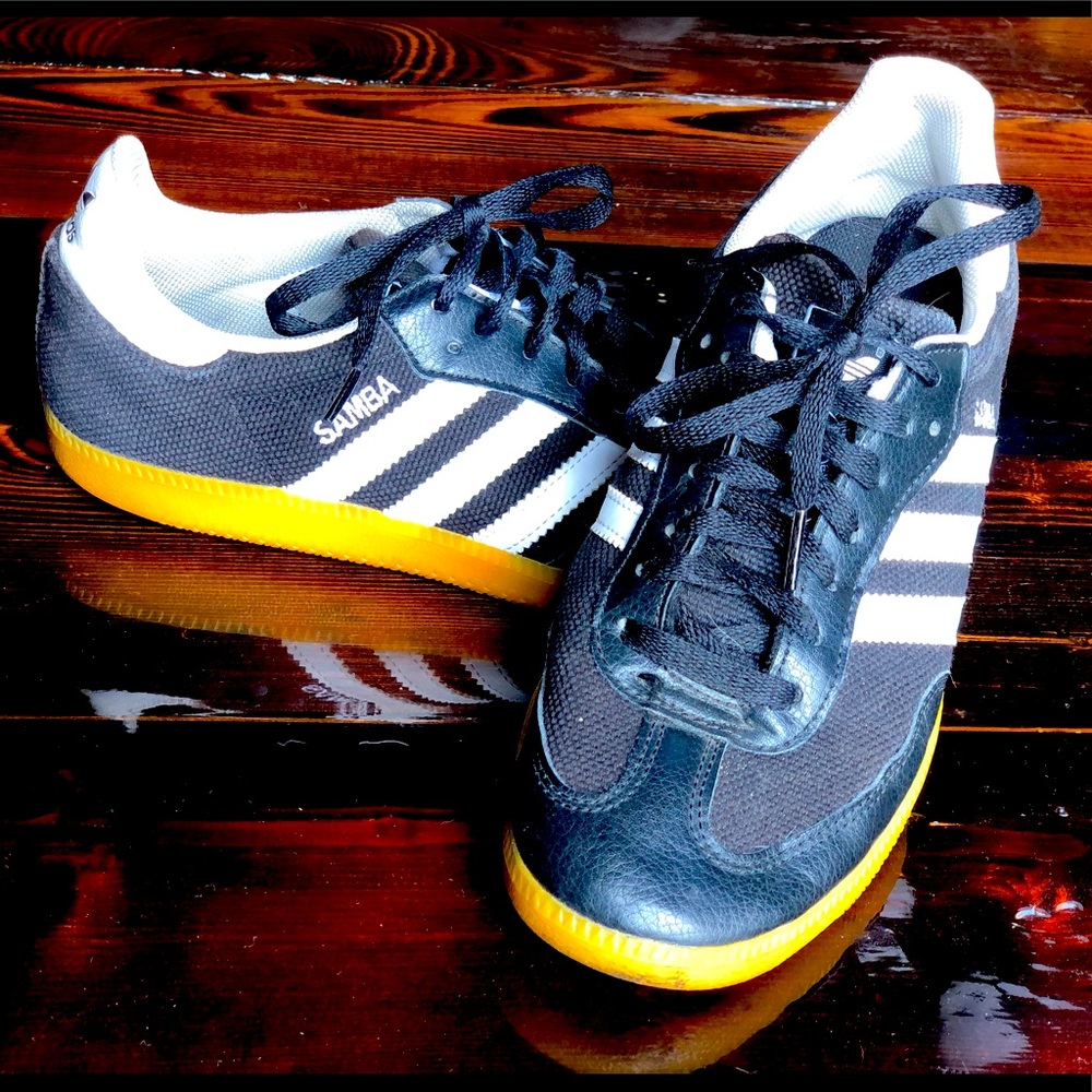Adidas Sambas